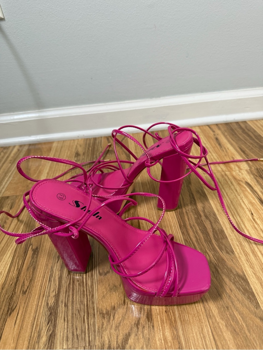 SHEIN pink strappy platform block heels Size 6.5